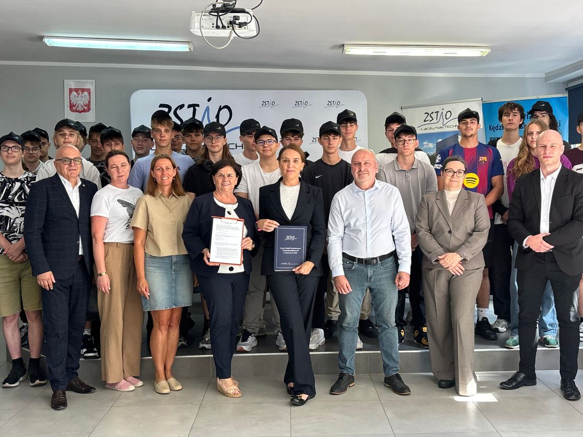 ArcelorMittal Poland objął patronatem klasę techników elektryków w ZSTiO w Kędzierzynie-Koźlu