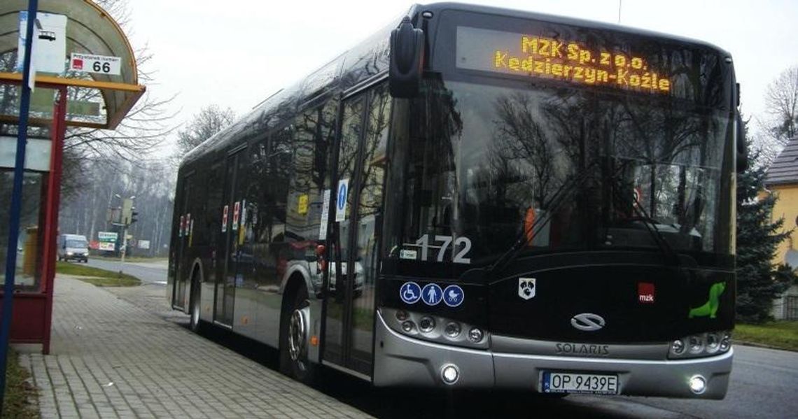 Autobusem MZK na Dębową