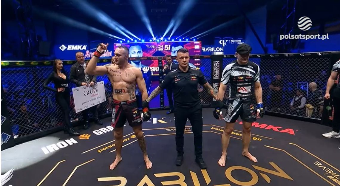 Bartek Bielawski z Kędzierzyna-Koźla wygrał przed czasem na gali Babilon MMA 51!