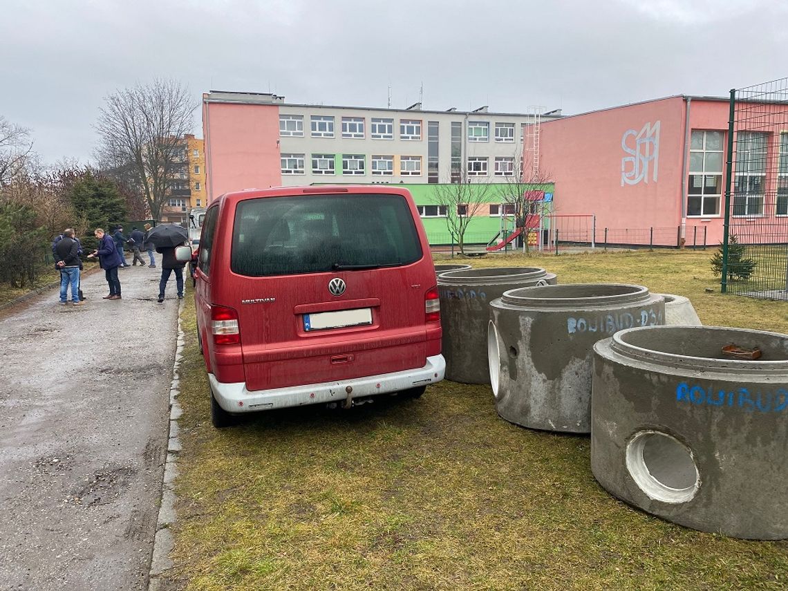 Bezpieczniej i ładniej wokół szkoły Bezpieczniej i ładniej wokół szkoły