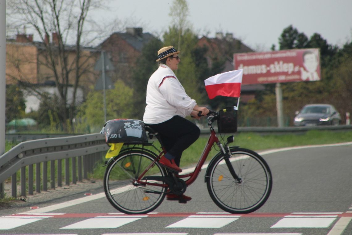 Biało-czerwony Kędzierzyn-Koźle. Tak mieszkańcy uczcili Dzień Flagi