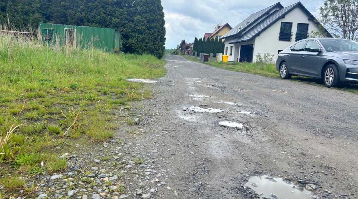 Boczna Wyspiańskiego do przebudowy. Prace ruszają na dniach. ZDJĘCIA Boczna Wyspiańskiego do przebudowy. Prace ruszają na dniach. ZDJĘCIA