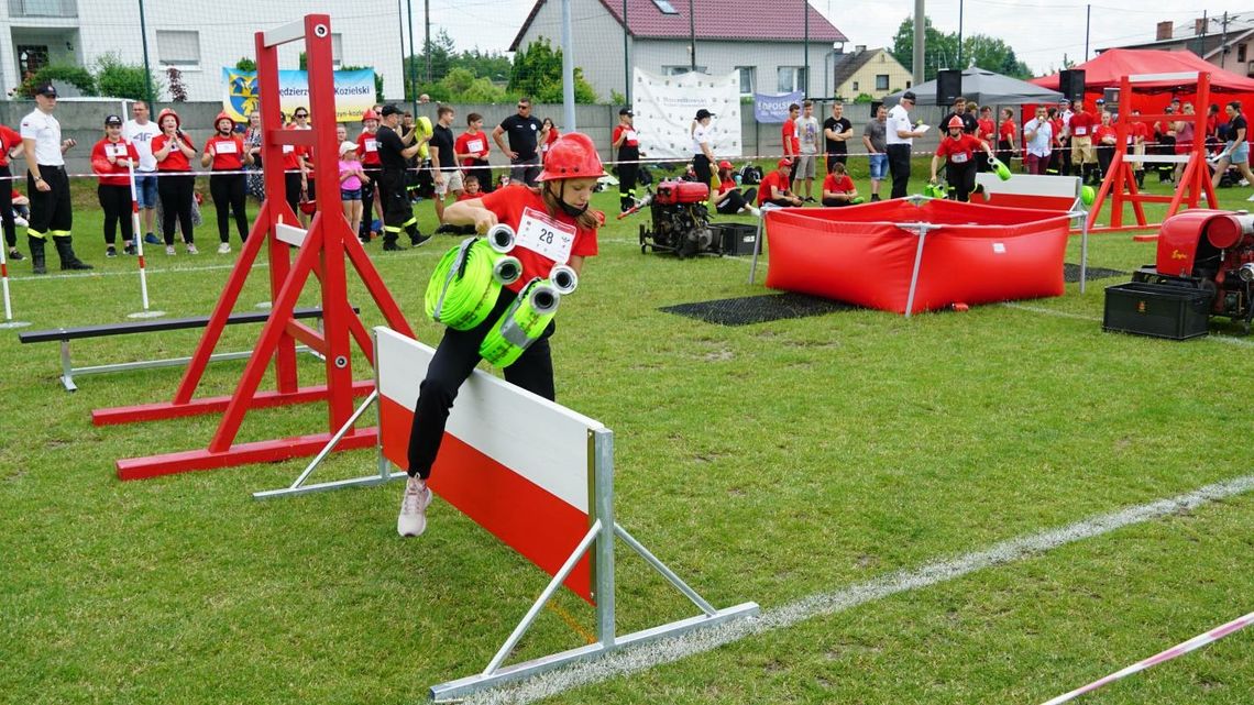 Boisko w Lubieszowie opanują druhowie