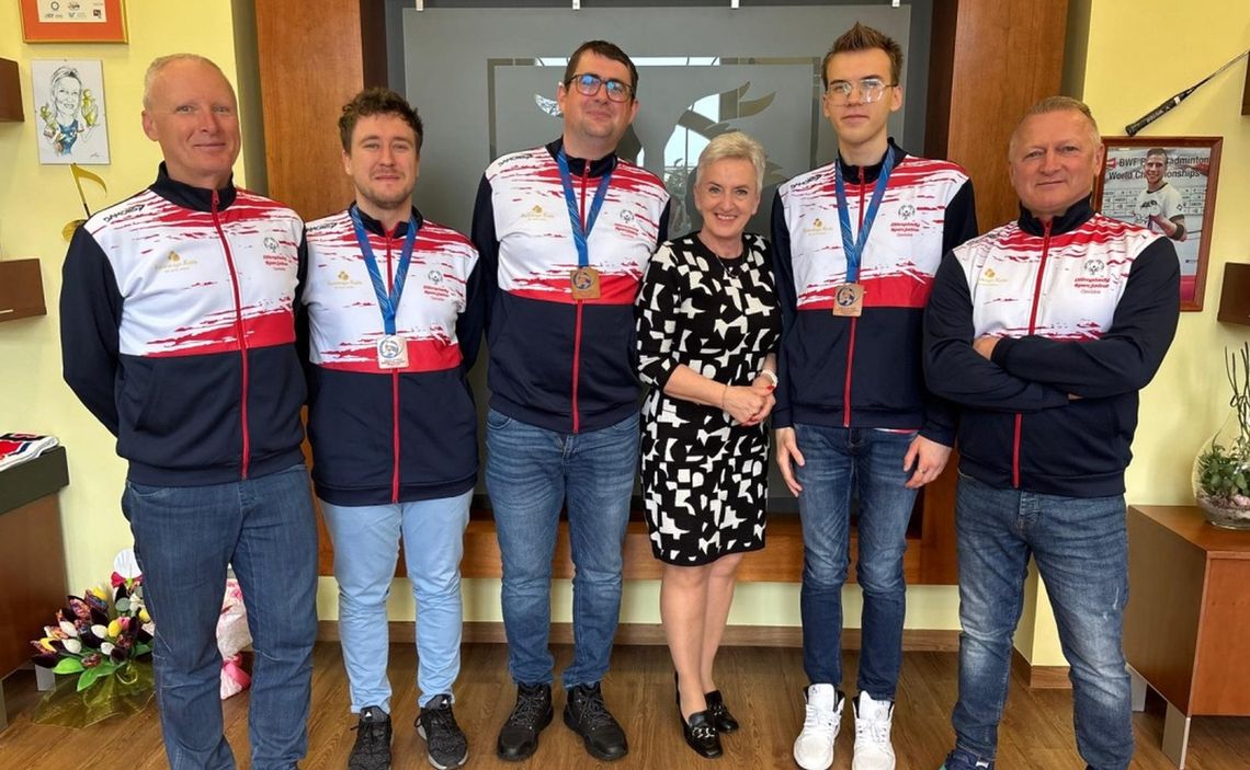 Brązowi medaliści Pucharu Świata spotkali się z prezydent miasta. ZDJĘCIA