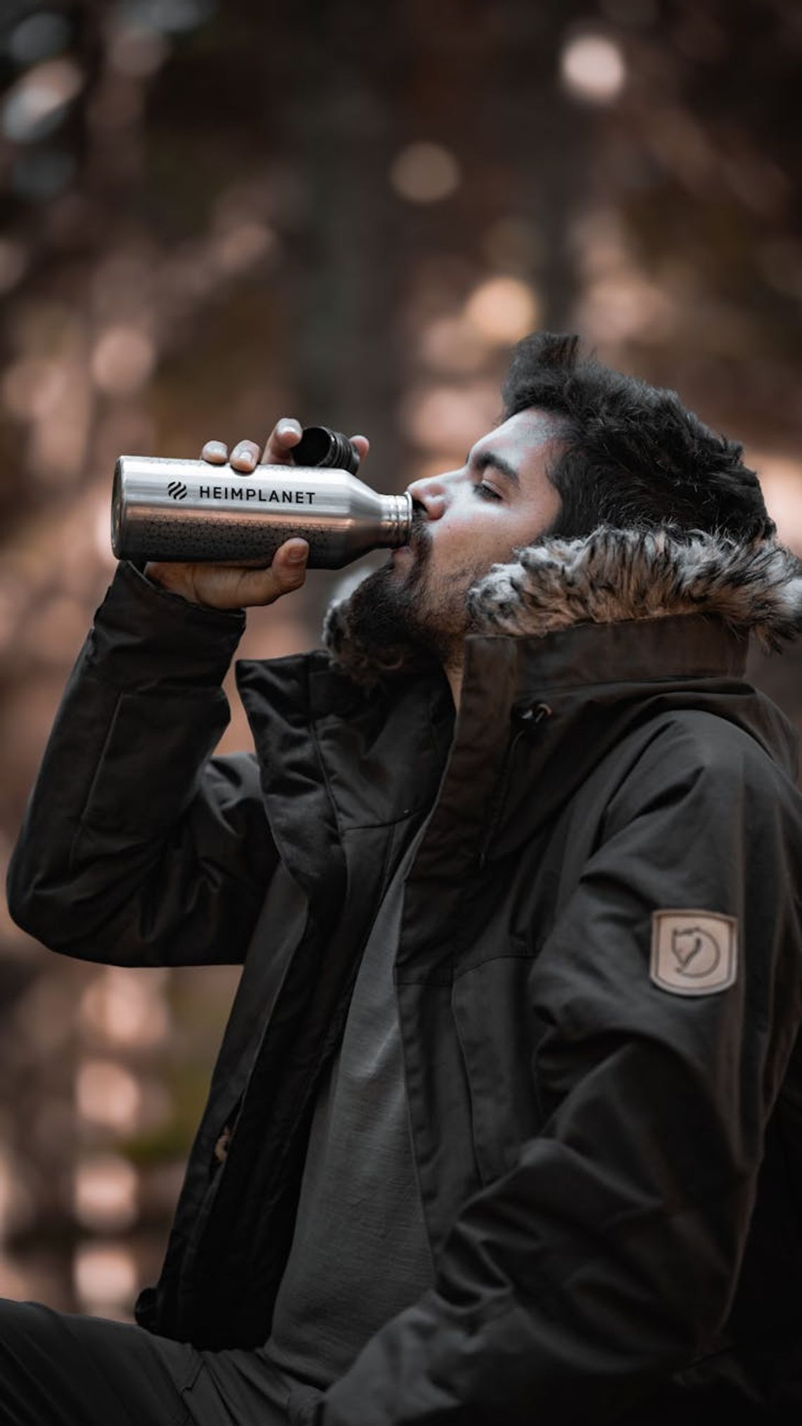 Butelka termiczna z logo firmowym - na co zwracać uwagę przy wyborze?