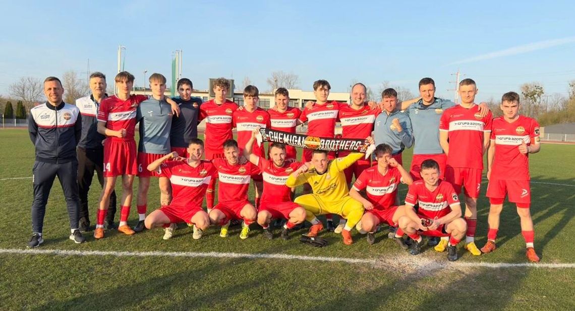 Chemik Kędzierzyn zagra z wiceliderem na stadionie Kuźniczka