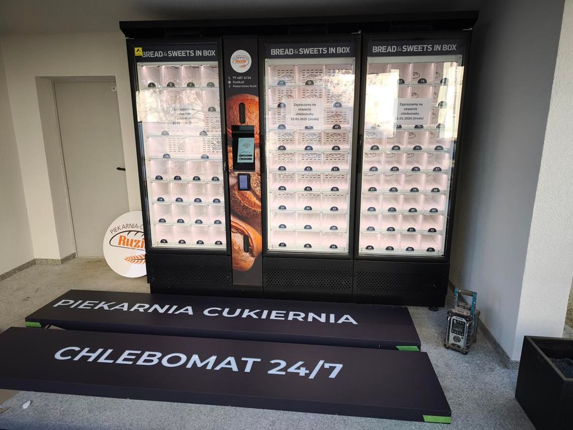 Chlebomat w Kędzierzynie-Koźlu. Świeże pieczywo i ciasta o każdej porze