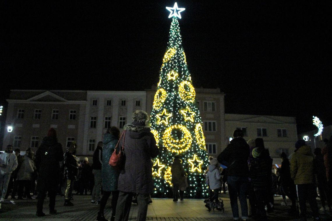 Choinka na kozielskim rynku rozbłyśnie już 8 grudnia Choinka na kozielskim rynku rozbłyśnie już 8 grudnia