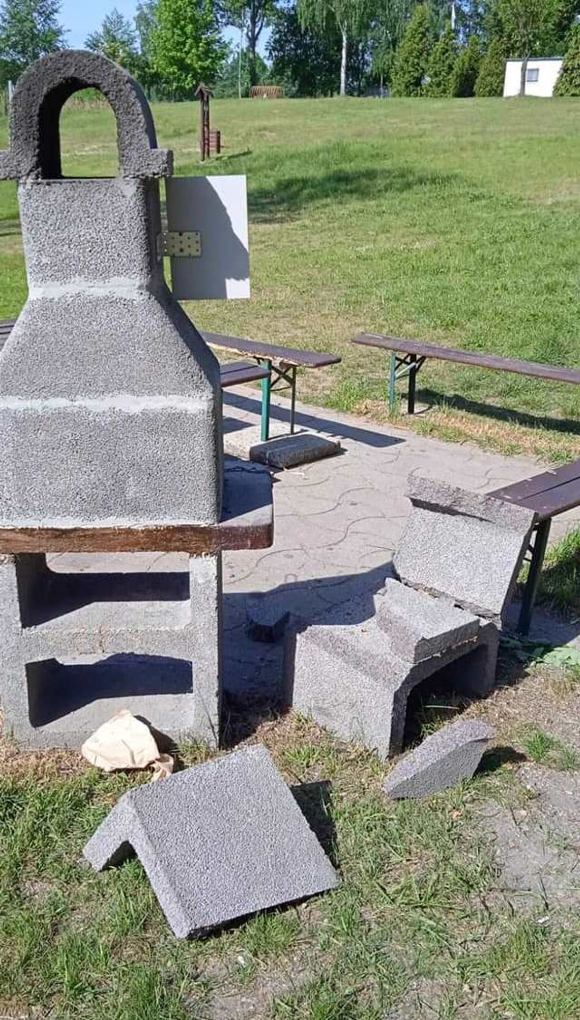 Chuligani przypomnieli o swoim istnieniu w gminie Reńska Wieś Chuligani przypomnieli o swoim istnieniu w gminie Reńska Wieś