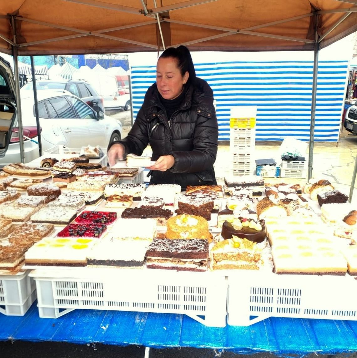 Ciasta od pani Zosi podbiły podniebienia. Znów będzie można je kupić w Kędzierzynie-Koźlu Ciasta od pani Zosi podbiły podniebienia. Znów będzie można je kupić w Kędzierzynie-Koźlu