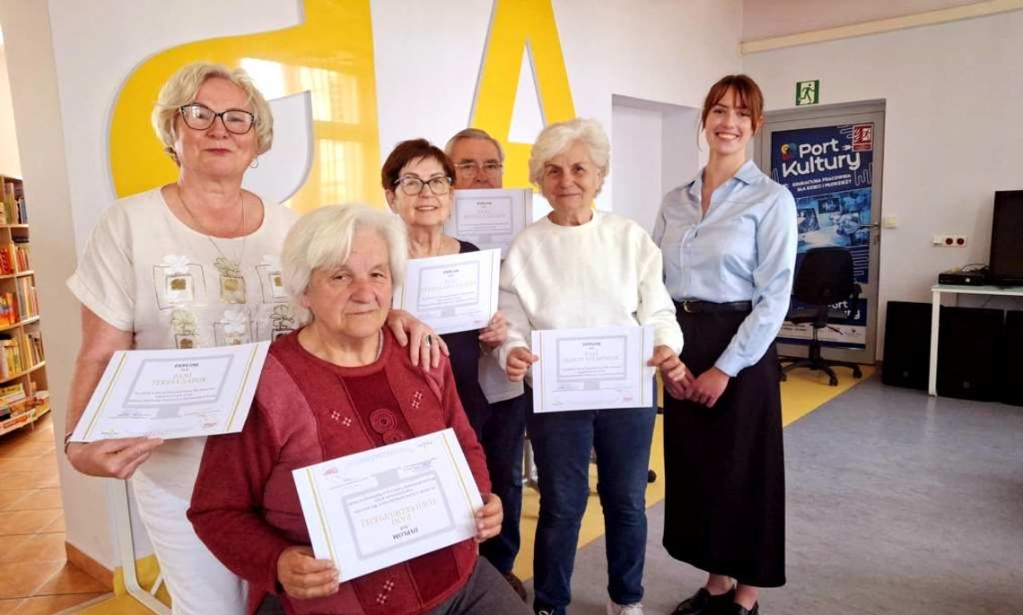 Ctrl + Alt + Senior. Internet stoi przed nimi otworem. ZDJĘCIA