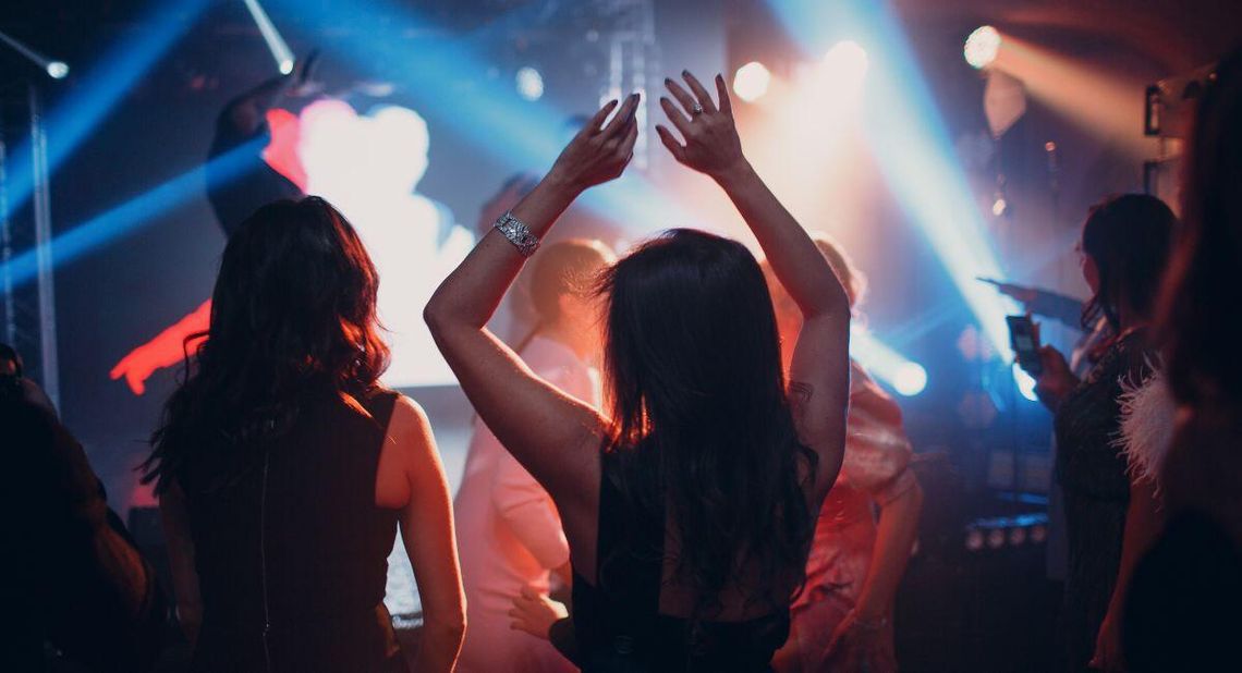 Dansingi w stylu lat 80. wracają do Kędzierzyna-Koźla. Wiemy kiedy i gdzie będzie pierwsza impreza! Dansingi w stylu lat 80. wracają do Kędzierzyna-Koźla. Wiemy kiedy i gdzie będzie pierwsza impreza!