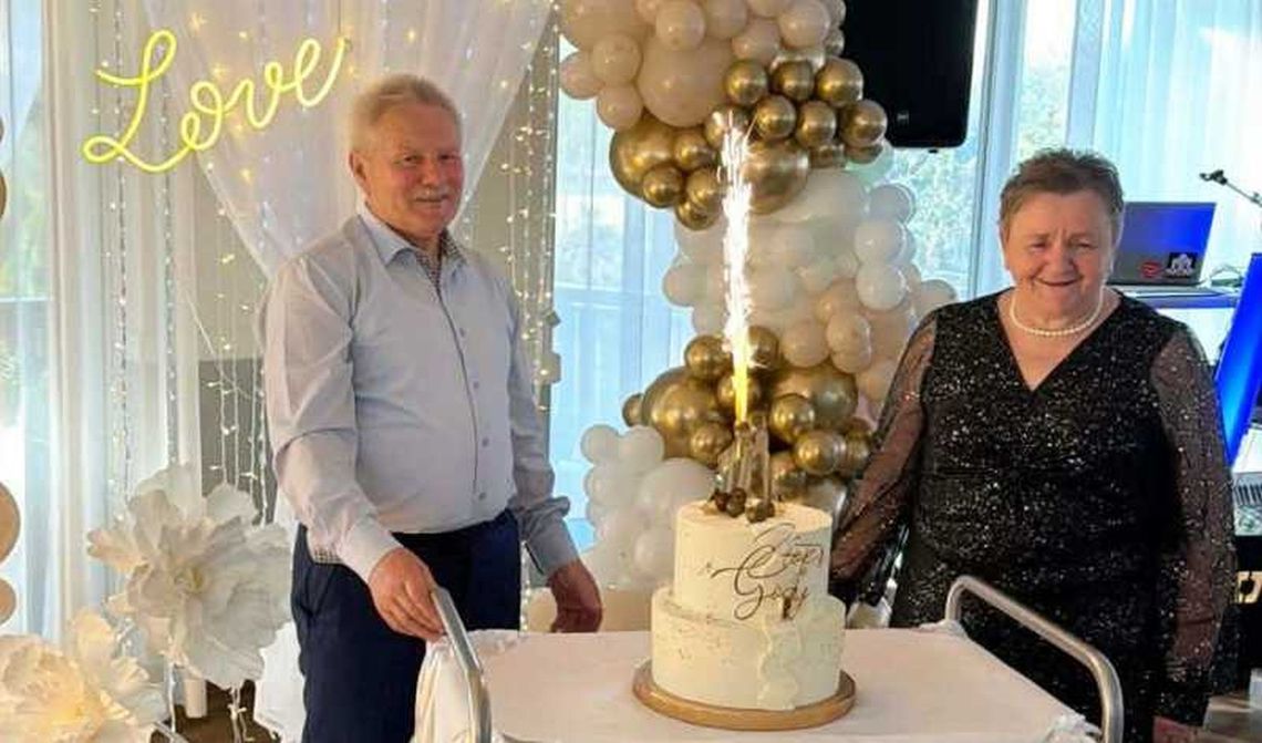 „Długo się miłują w Długomiłowicach”. Złoty jubileusz państwa Lidii i Bronisława Zemłów. ZDJĘCIA