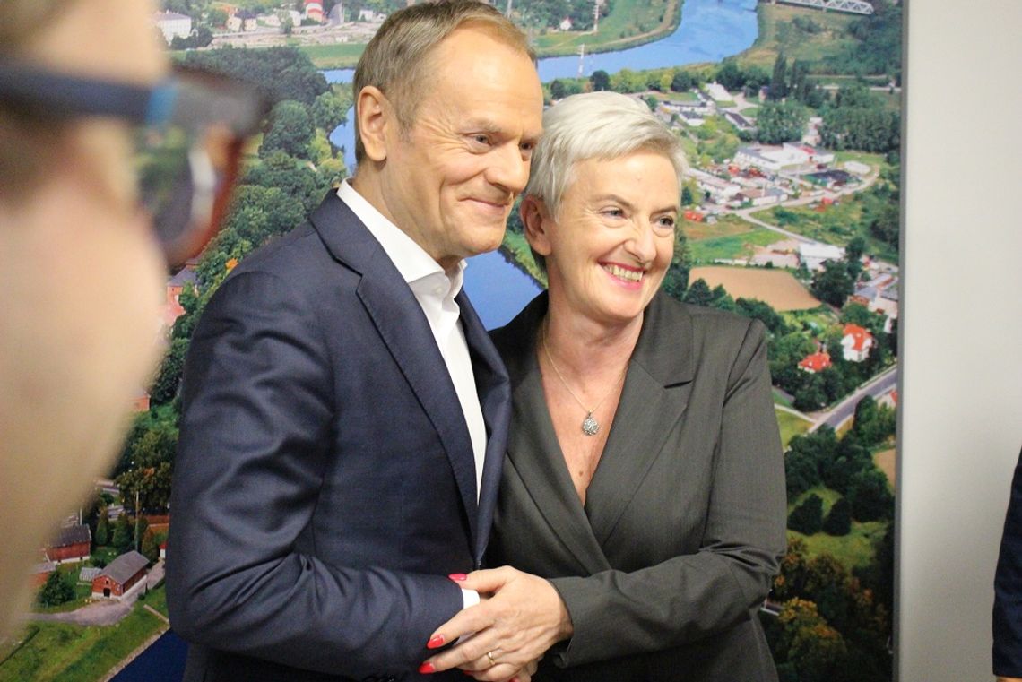 Donald Tusk spotkał się z samorządowcami Opolszczyzny w Kędzierzynie-Koźlu Donald Tusk spotkał się z samorządowcami Opolszczyzny w Kędzierzynie-Koźlu