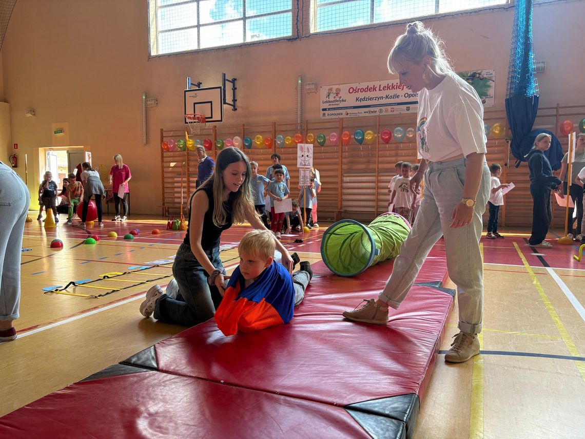 Dotknąć, poczuć, zobaczyć. Sensoriada znów połączyła dzieci. ZDJĘCIA