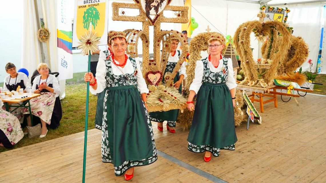 Dożynki gminne w Starym Koźlu. Tradycja, radość i wspólnota. ZDJĘCIA