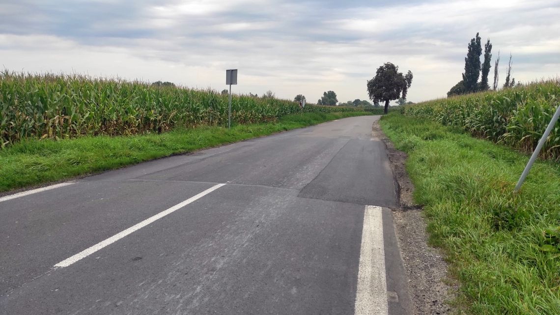 Droga Bierawa-Cisek połatana. Kiedy czas na Grabówkę i kolejny etap Mostowej?