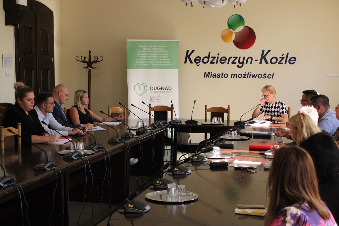 "Dugnad" wciąż na tapecie "Dugnad" wciąż na tapecie