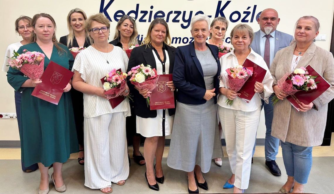 Miasto wręczyło nominacje dyrektorom szkół i przedszkoli. ZDJĘCIA Miasto wręczyło nominacje dyrektorom szkół i przedszkoli. ZDJĘCIA