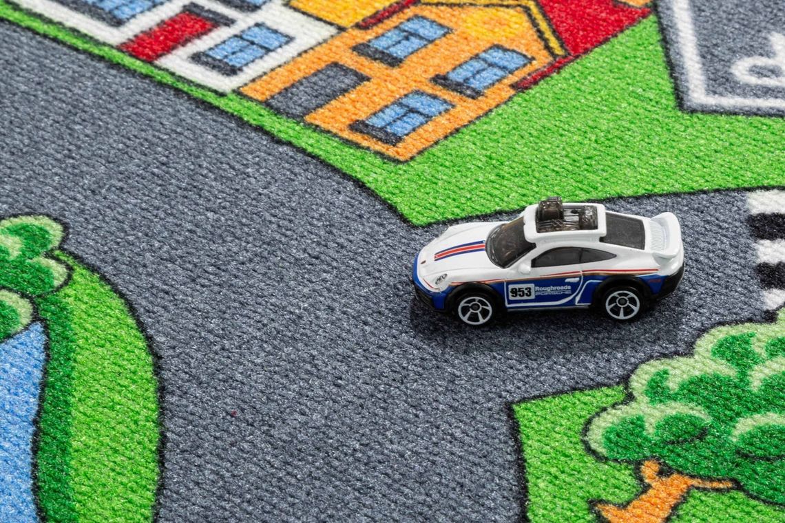 Dywan edukacyjny dla dzieci, czyli jaki? Sprawdź propozycje!