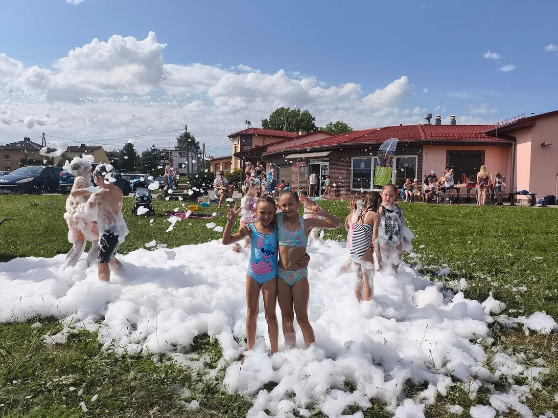Działo się w Łanach! Zabawa w pianie to była wielka frajda. ZDJĘCIA Działo się w Łanach! Zabawa w pianie to była wielka frajda. ZDJĘCIA