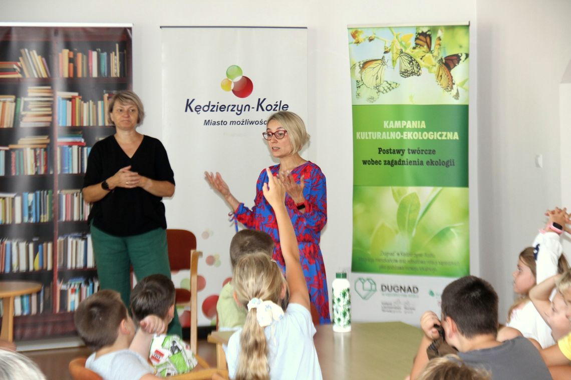 Dzieci uczestniczyły w warsztatach "Dary lasu – zrozumieć las"