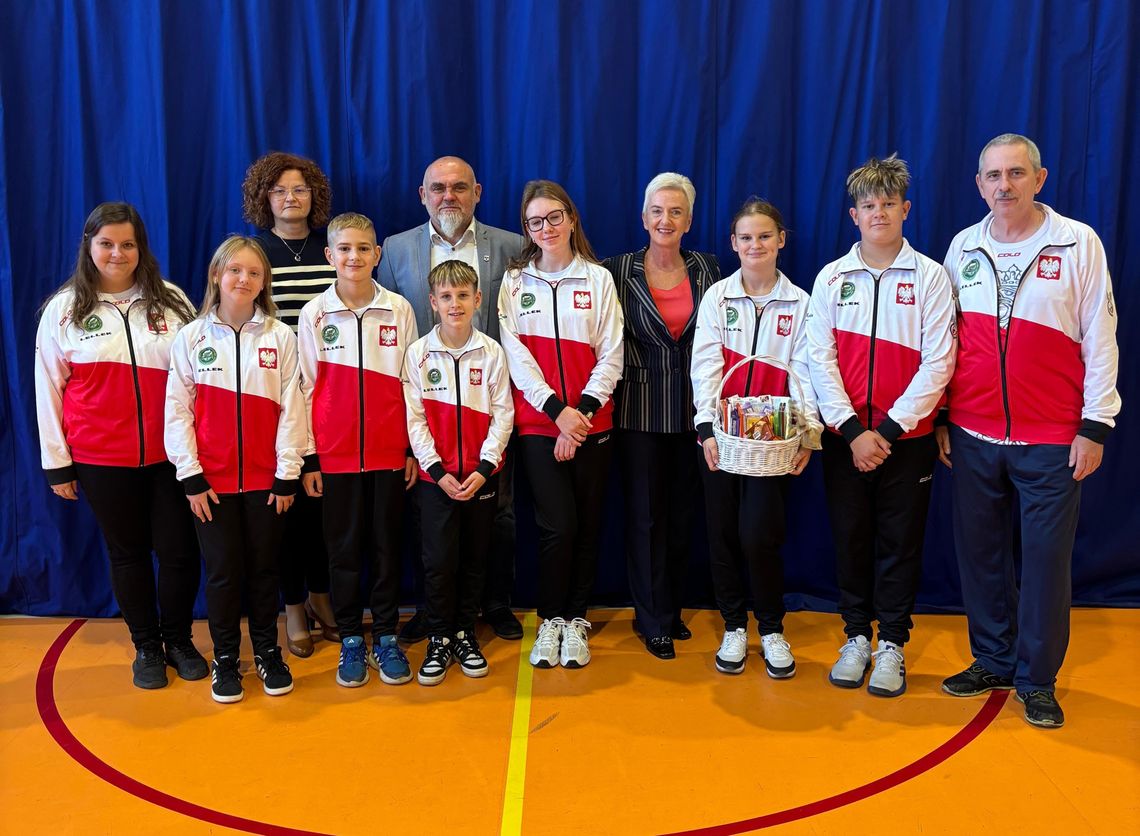 Ekipa z Zespołu Szkolno-Przedszkolnego nr 1 z Cisowej  w TOP10 Europy! ZDJĘCIA