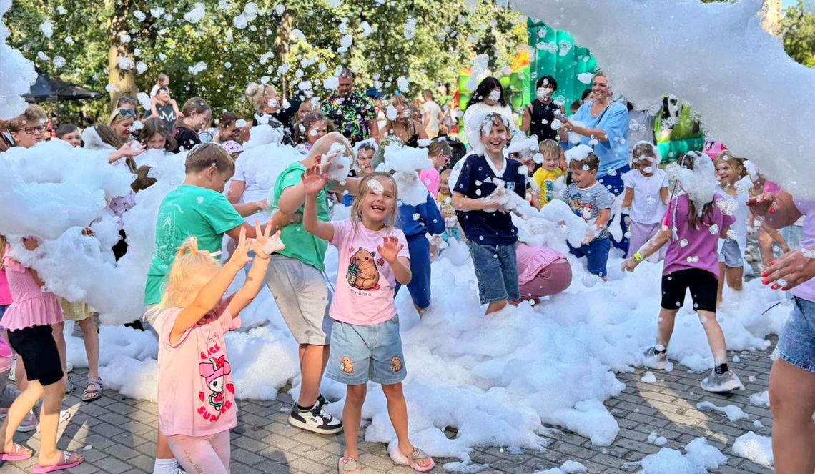 Festyn pełen zabawy w Parku Pojednania. ZDJĘCIA