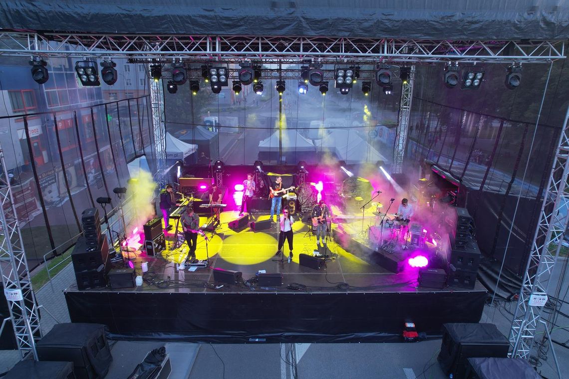 Fotorelacja z Dni Miasta. Na scenie Big Roll Band, Bongostan i Mrozu Fotorelacja z Dni Miasta. Na scenie Big Roll Band, Bongostan i Mrozu