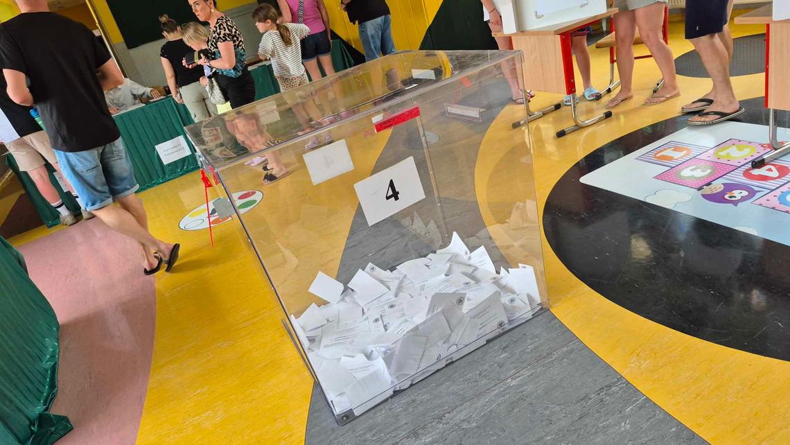 Frekwencja w wyborach prezydenckich przekroczyła 50 procent Frekwencja w wyborach prezydenckich przekroczyła 50 procent