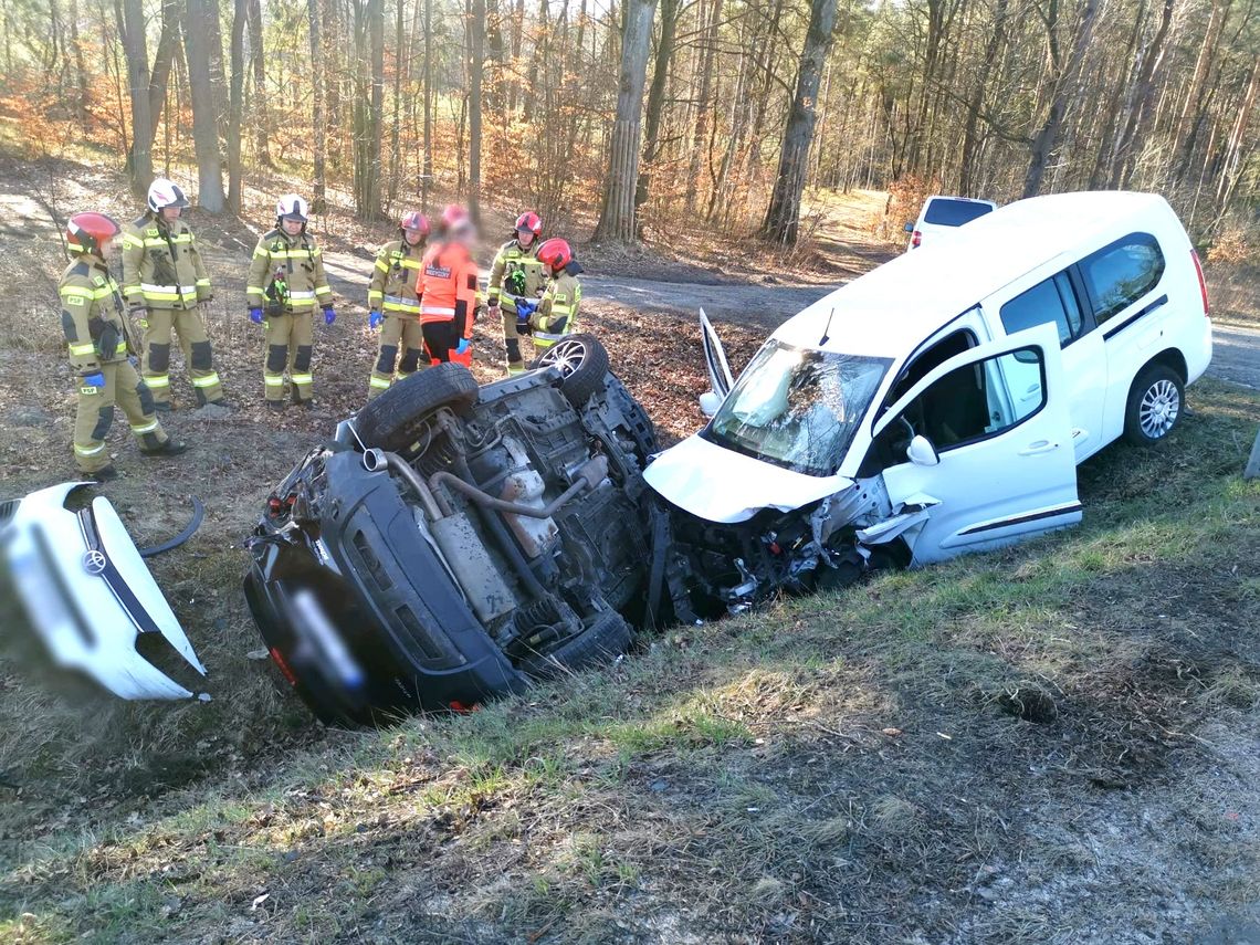 Groźny wypadek z udziałem mieszkańców powiatu kędzierzyńsko-kozielskiego. ZDJĘCIA
