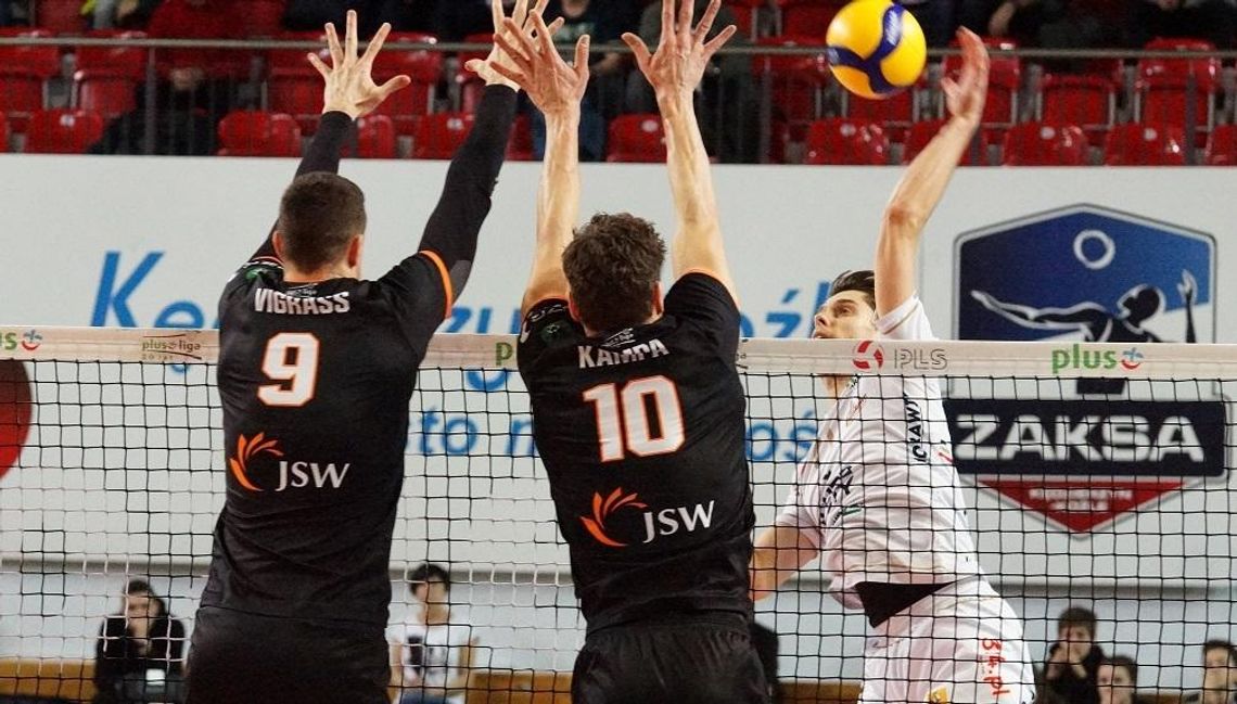 Grupa Azoty ZAKSA przegrała z Jastrzębskim Węglem po tie-breaku