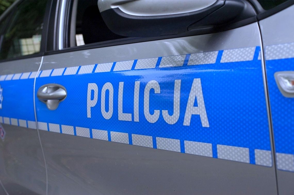 Interwencja służb na osiedlu Blachownia. 80‑latek wzywał pomocy z mieszkania Interwencja służb na osiedlu Blachownia. 80‑latek wzywał pomocy z mieszkania
