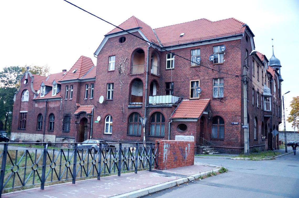 Inwestor z branży budowlanej zainteresowany przejęciem kamienicy w Koźlu Porcie. ZDJĘCIA Inwestor z branży budowlanej zainteresowany przejęciem kamienicy w Koźlu Porcie. ZDJĘCIA