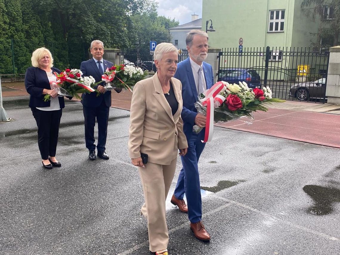 Niesmak po odznaczeniu Jacka Międlara w Kędzierzynie-Koźlu. Władze: „zaufanie zostało nadużyte” Niesmak po odznaczeniu Jacka Międlara w Kędzierzynie-Koźlu. Władze: „zaufanie zostało nadużyte”