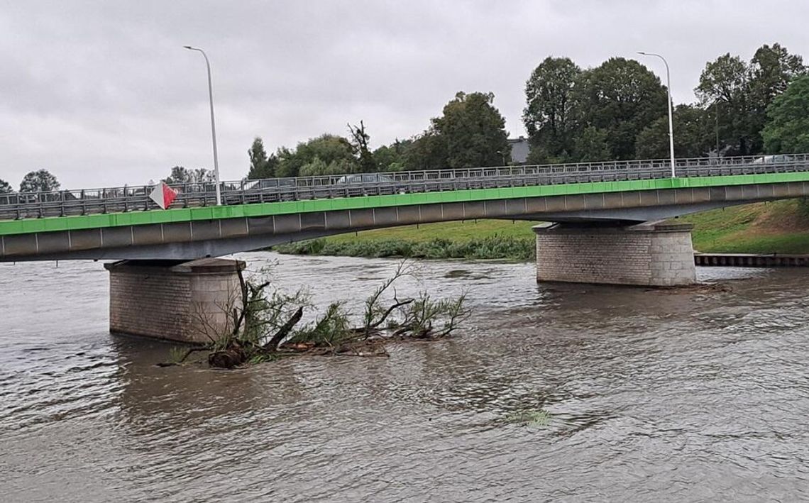 Jak zachowywać się w czasie powodzi? Podstawowe informacje