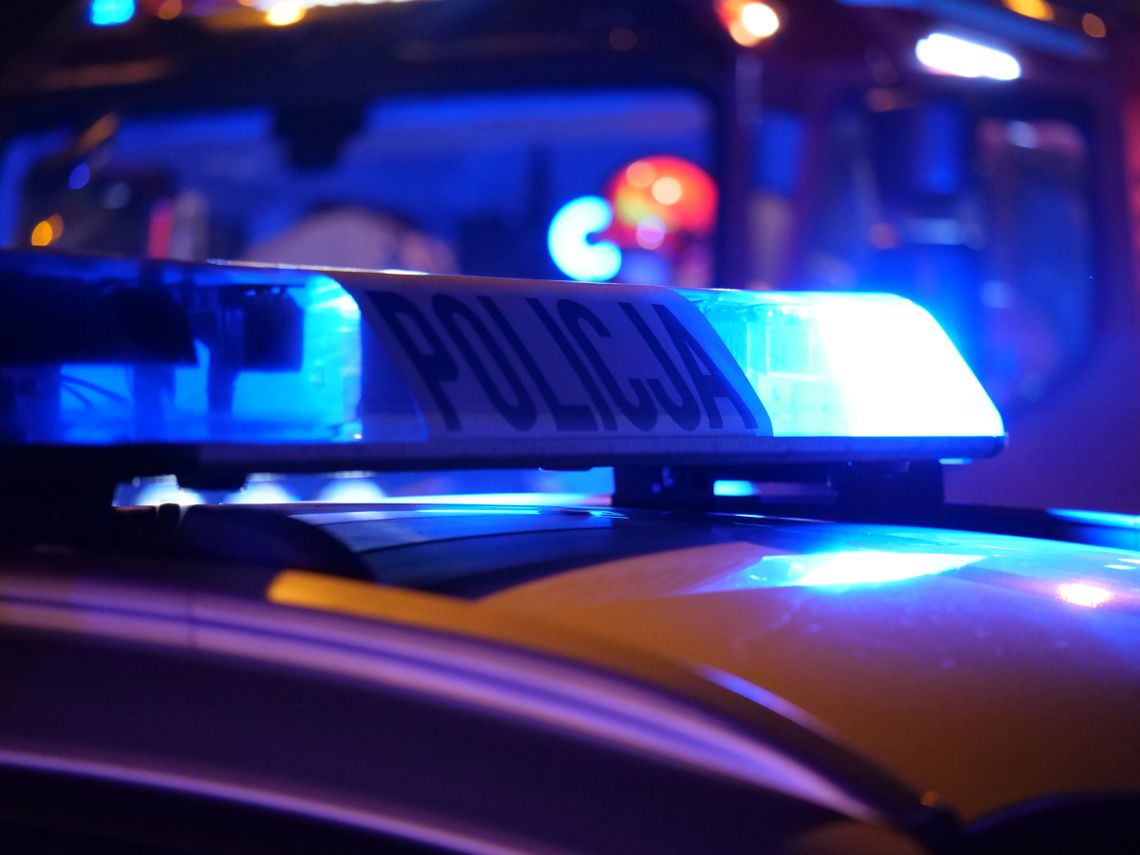 Jechał uszkodzonym samochodem. Wydmuchał prawie 3 promile Jechał uszkodzonym samochodem. Wydmuchał prawie 3 promile