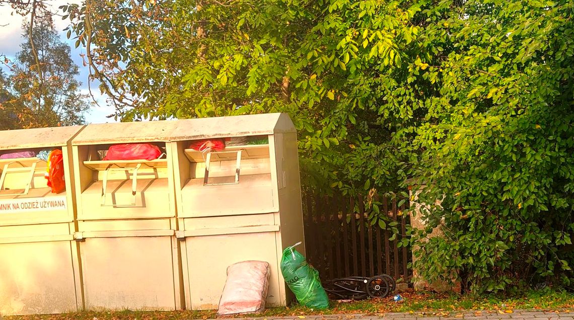 Jeszcze nie wszystko stracone w sprawie kontenerów na odzież. Przynajmniej w gminie Reńska Wieś