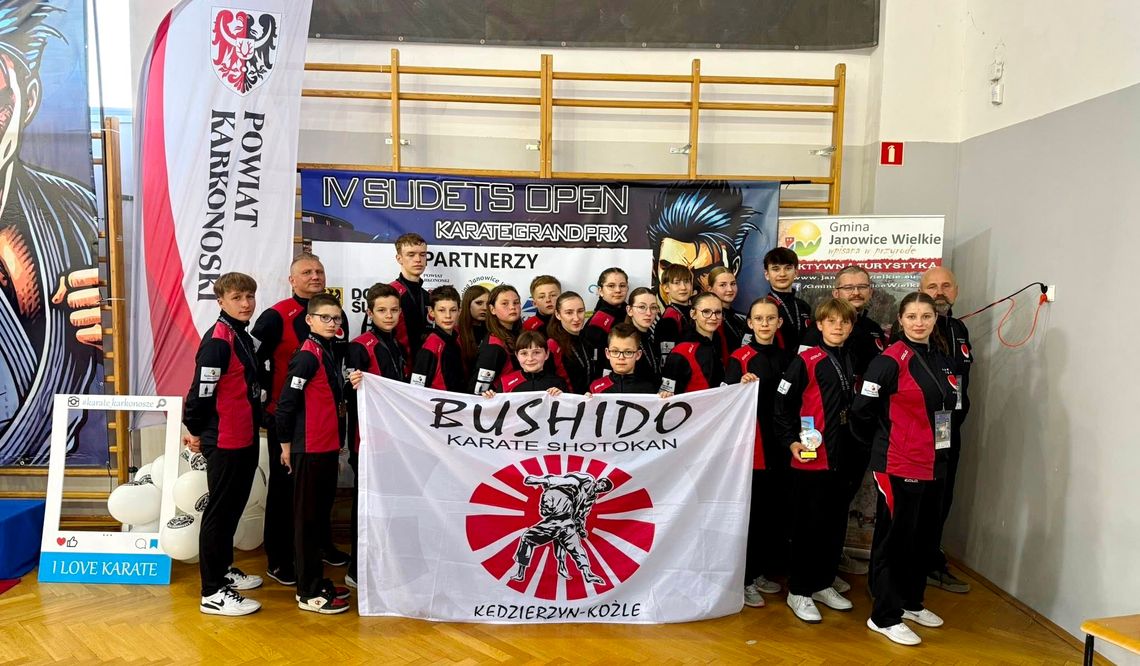 Karatecy z naszego miasta wywalczyli w Karpaczu aż 12 medali. ZDJĘCIA