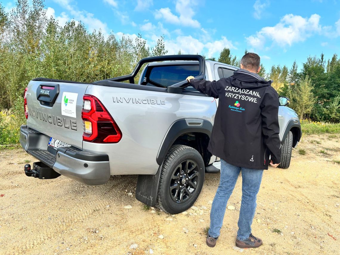 Kędzierzyn-Koźle ma nowe auto do zadań specjalnych. Hilux za 250 tys. zł trafił do urzędu