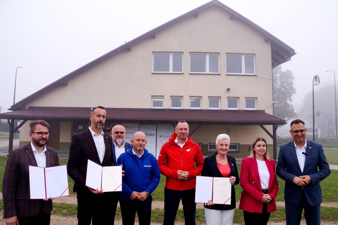 Kędzierzyn-Koźle otrzymał dofinansowanie z programu „Szatnia na medal”. ZDJĘCIA Kędzierzyn-Koźle otrzymał dofinansowanie z programu „Szatnia na medal”. ZDJĘCIA