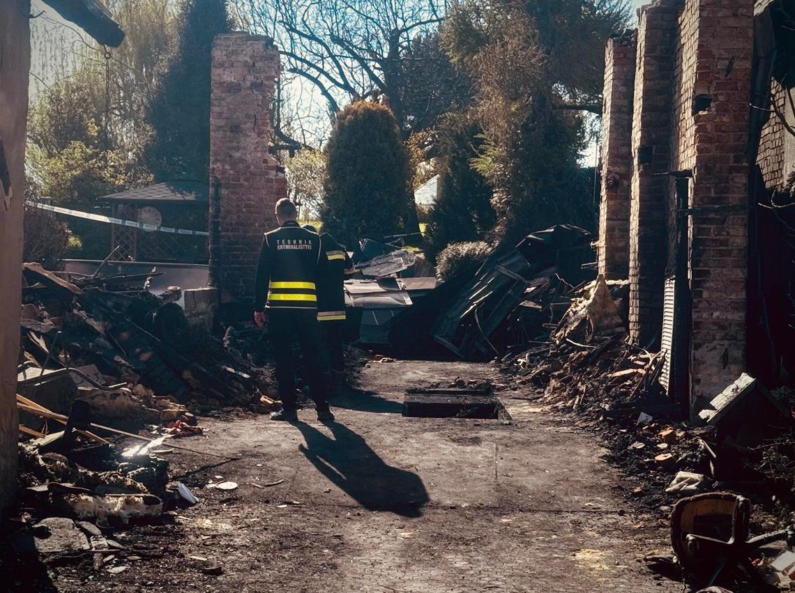 Kędzierzyńsko-kozielscy policjanci wyjaśniają okoliczności pożaru w Grzędzinie