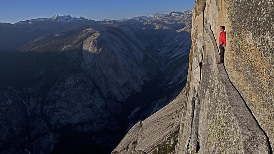 Kino Konesera w Heliosie. Seans filmu "Free solo. Ekstremalna wspinaczka"