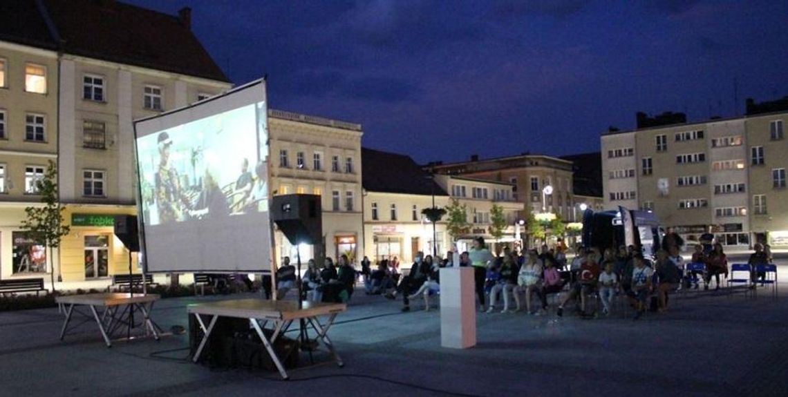 Kino pod gwiazdami na kozielskim rynku