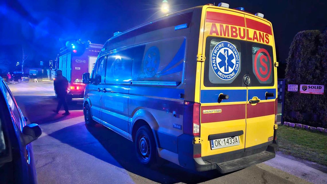 Kobieta zagroziła, że skoczy z dachu. Interweniowały służby