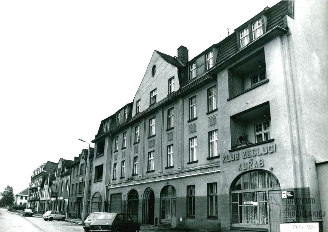 Kolejna fotograficzna zagadka z dawnych lat. Co to za ulica?