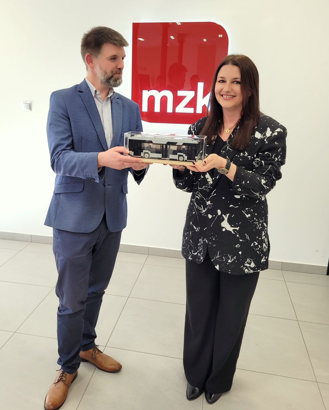 Kolejne elektryczne autobusy dla Kędzierzyna-Koźla. Dwa Solarisy pojawią się w mieście w 2027 roku