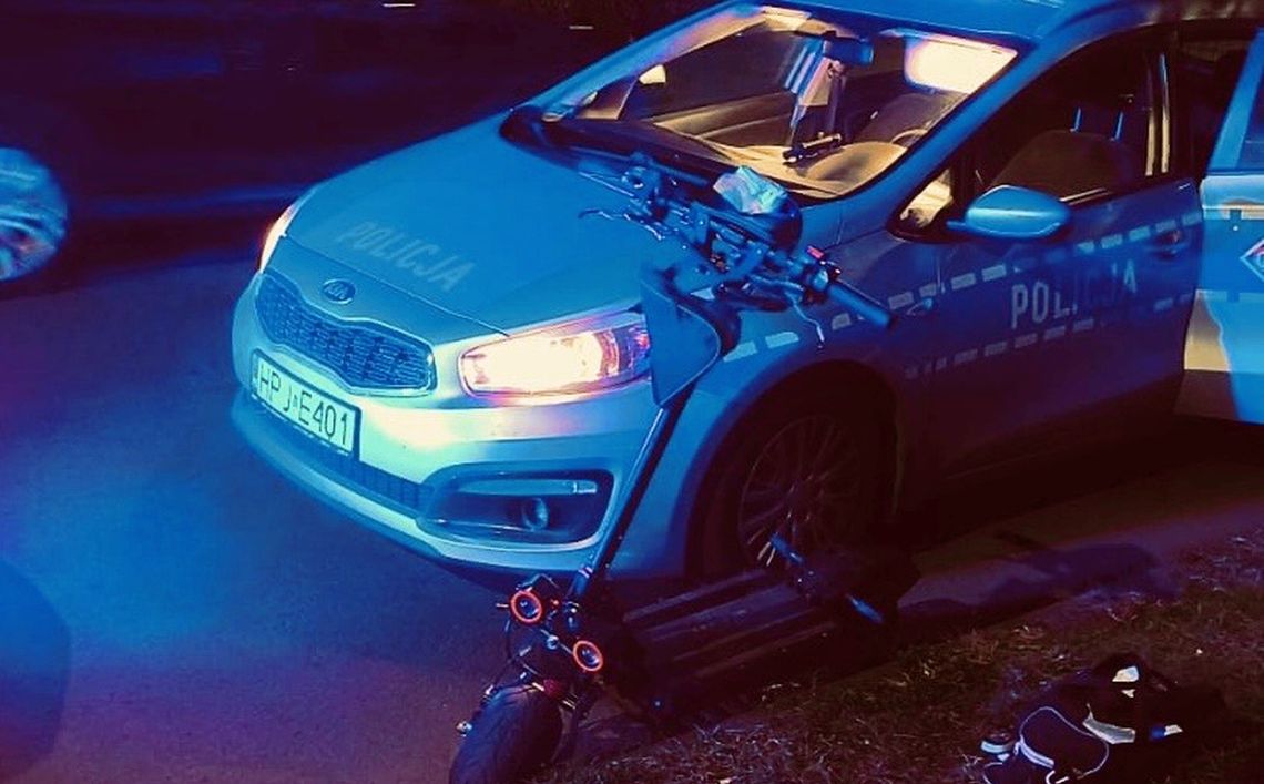 Kolizja z radiowozem i 7 tysięcy złotych mandatu - pościg za 32-latkiem na hulajnodze