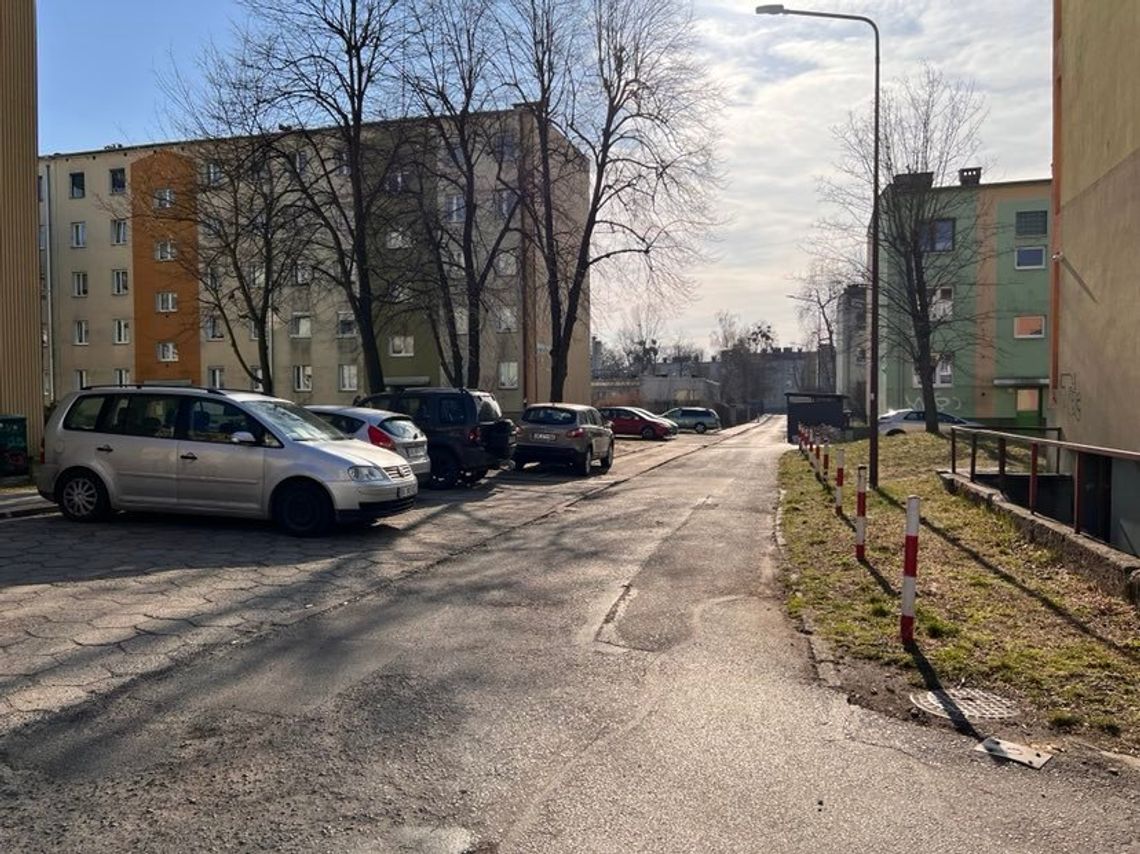 Konsultacje w sprawie ul. Romana Dmowskiego Konsultacje w sprawie ul. Romana Dmowskiego