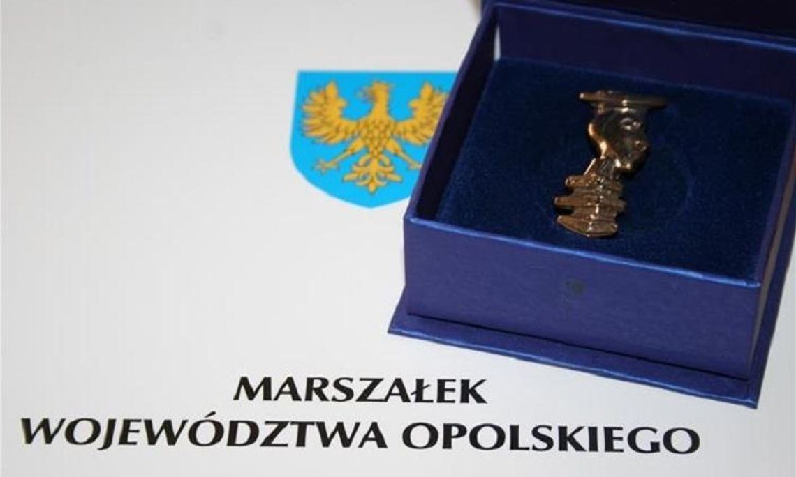 Laureaci nagród edukacyjnych marszałka województwa